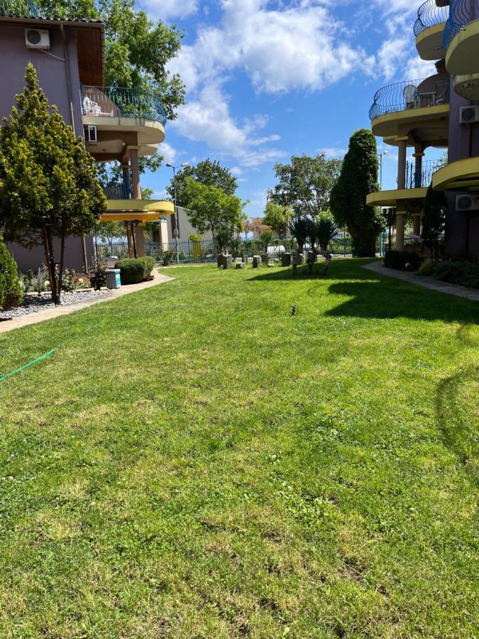 Къмпинг Градина Луксозен Апартамент Chernomorets Bagian luar foto